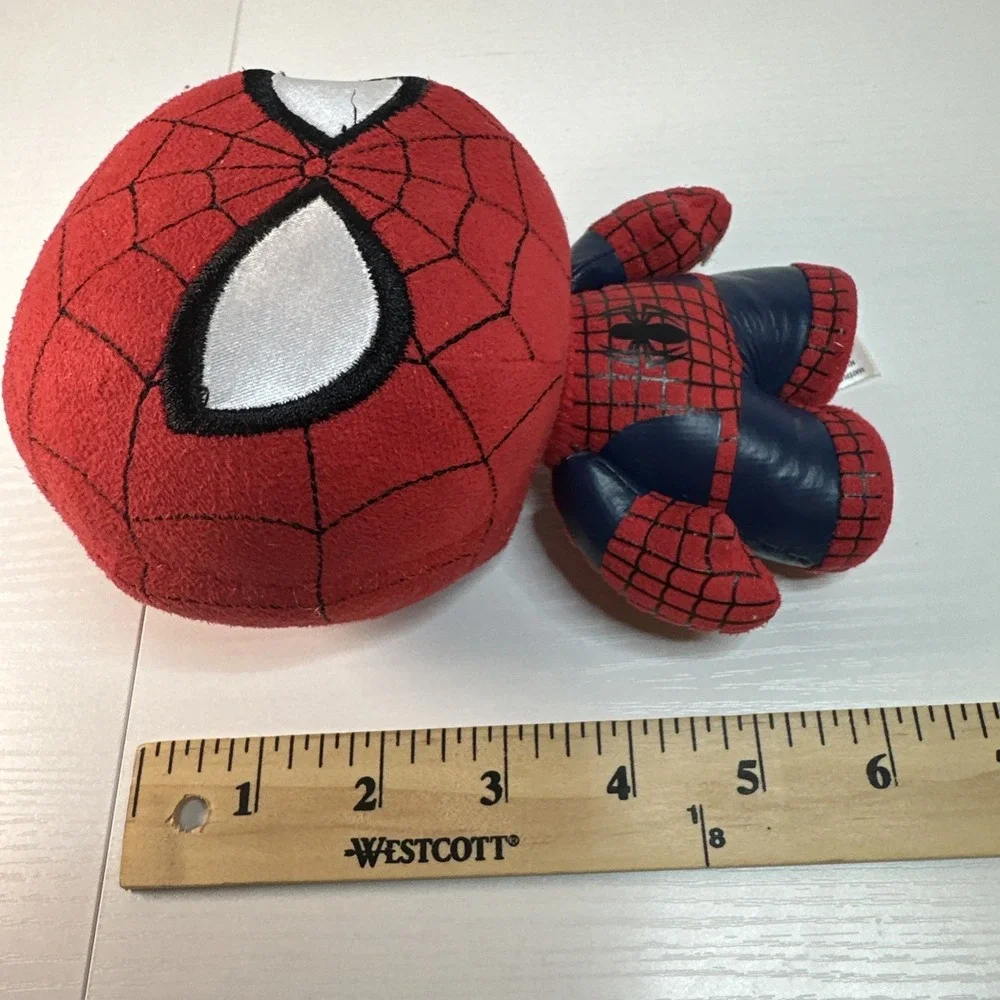 Marvel Funko Fabrikations 32 Spider-Man Plush 6